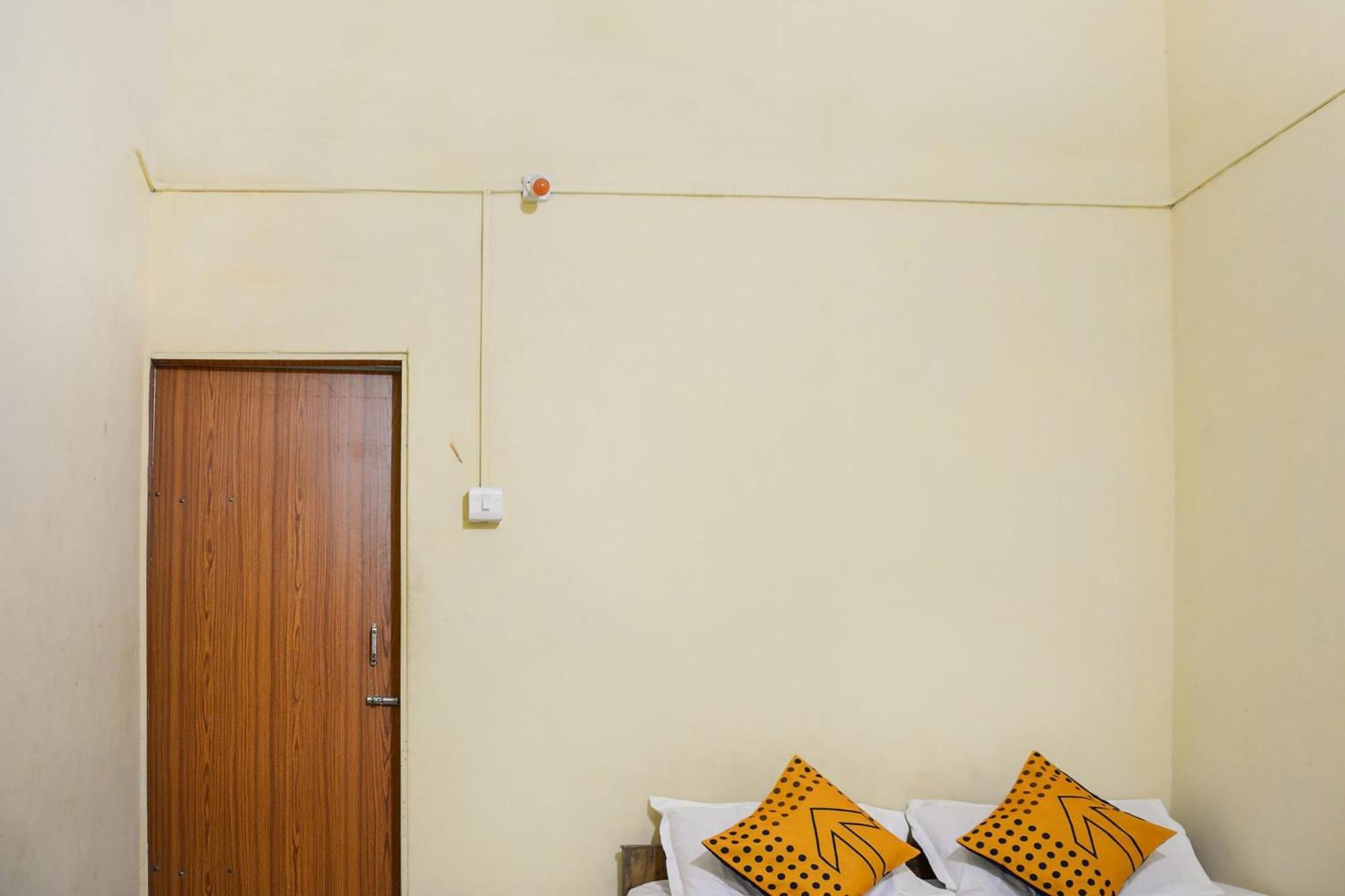 Hotel O Flagship The Residence Inn Brahmapur Εξωτερικό φωτογραφία